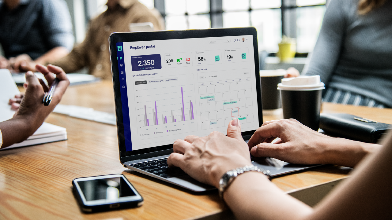 screenshot of AuraQuantic